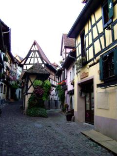 Le Pigeonnier au début des remparts